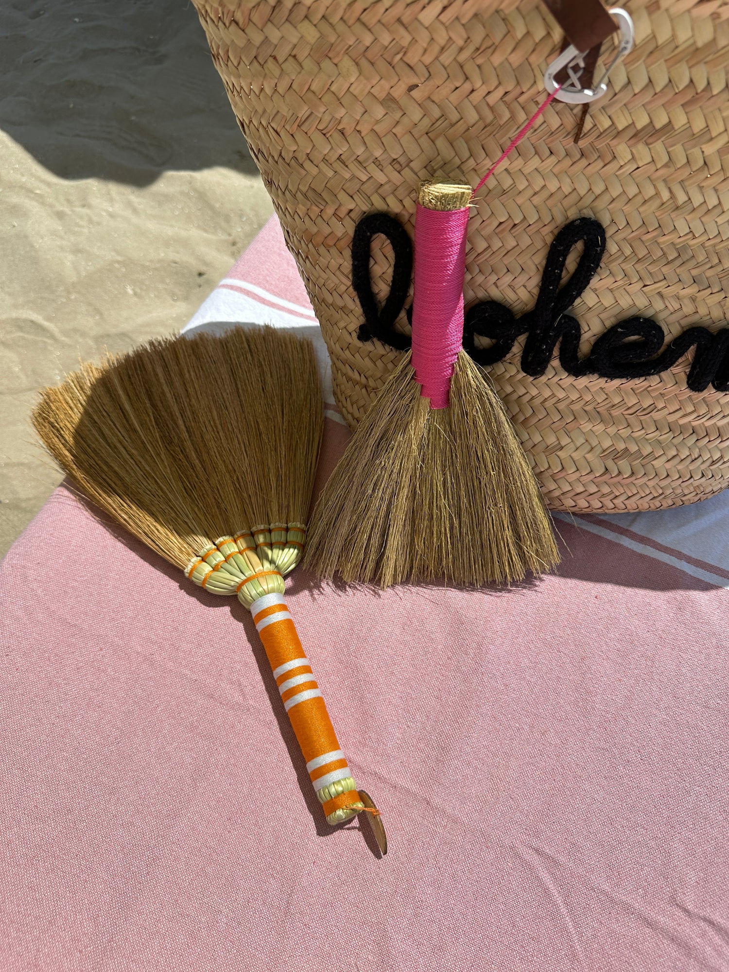 portable beach broom