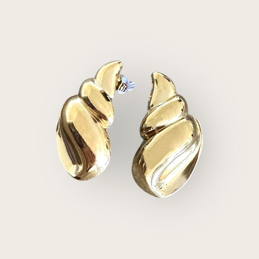 Elegant Golden Shell Earrings - My Summer fan